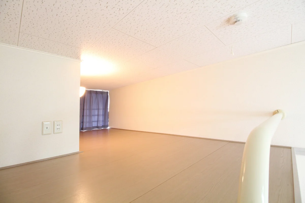 ロフトスペースを有効利用することでお部屋広々！