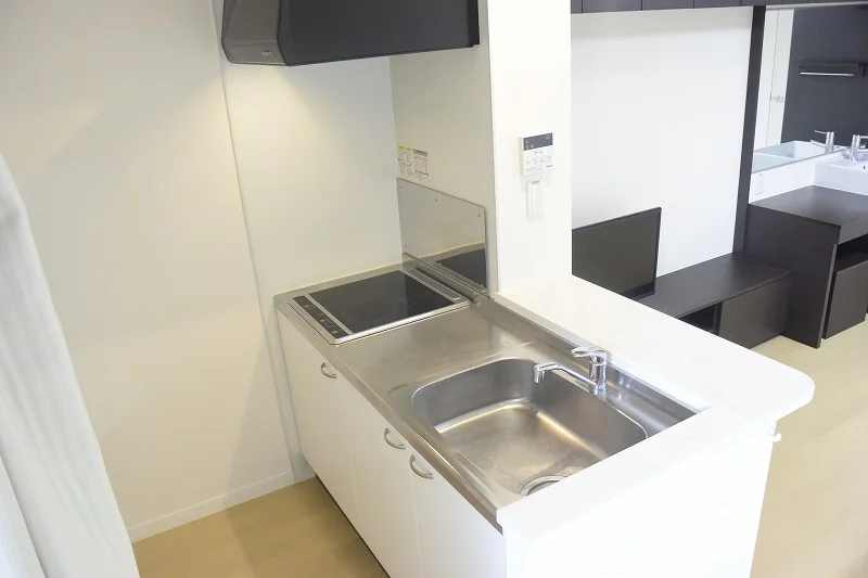 カウンターオープンキッチンなので広々と使えます!!