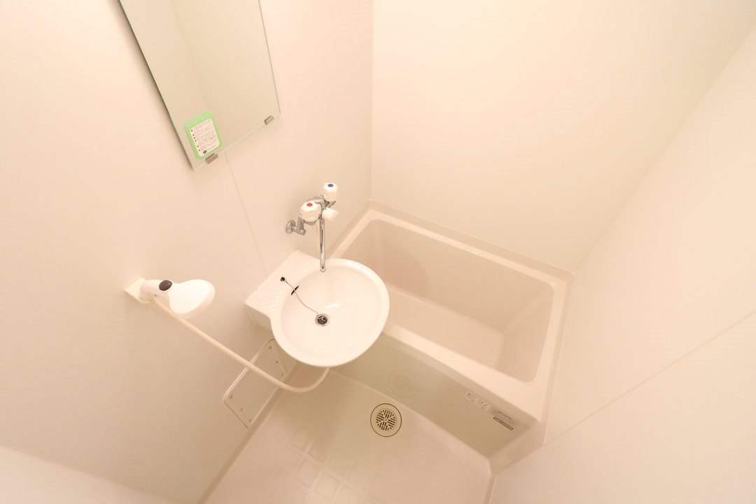 温水洗浄便座を完備しており快適な毎日を！