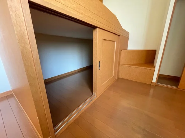 実際のお部屋と異なる場合がございます。