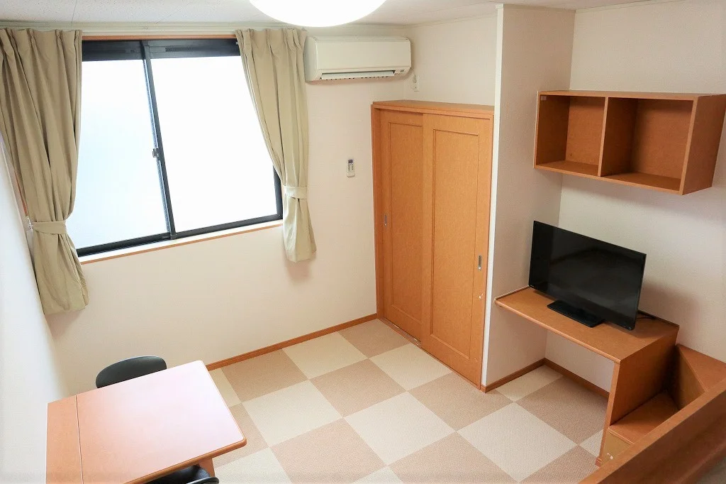 絨毯の色はお部屋によって異なります