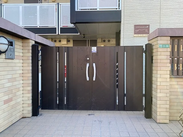 オートロックゲート付き。