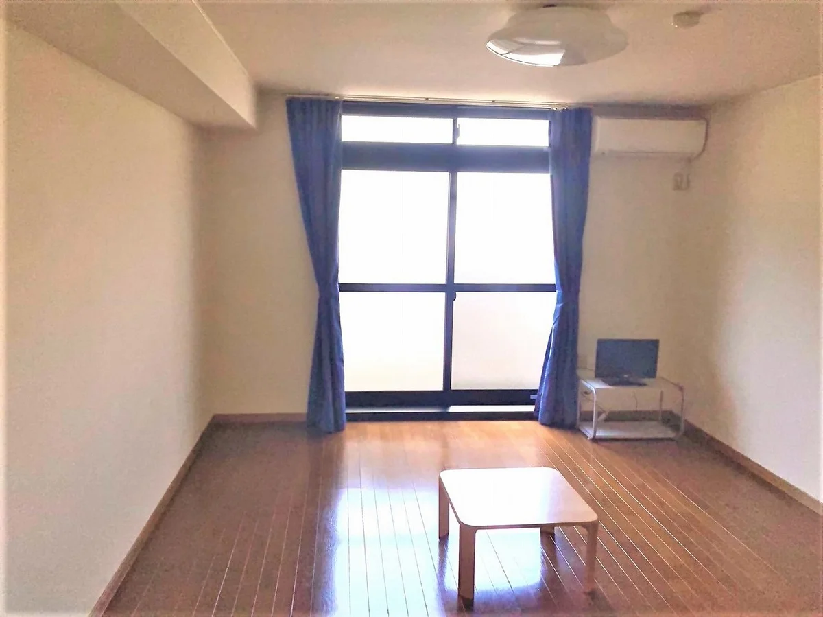 設備仕様は号室により異なる為、現況を優先致します。