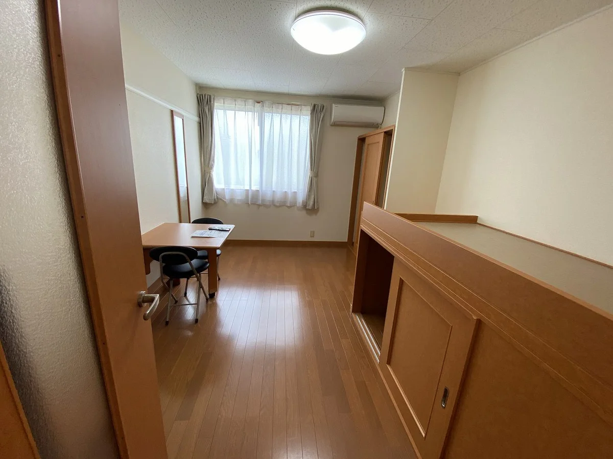 写真と異なる場合は、現状を優先致します。