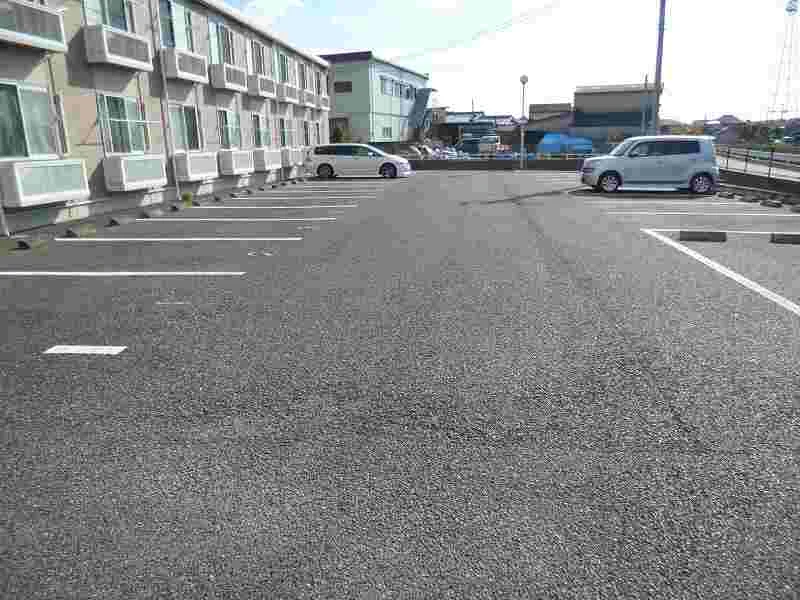 写真と現状が異なる場合は現状を優先します。