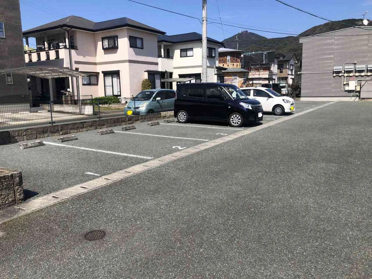 写真と現状が異なる場合は現状を優先します。