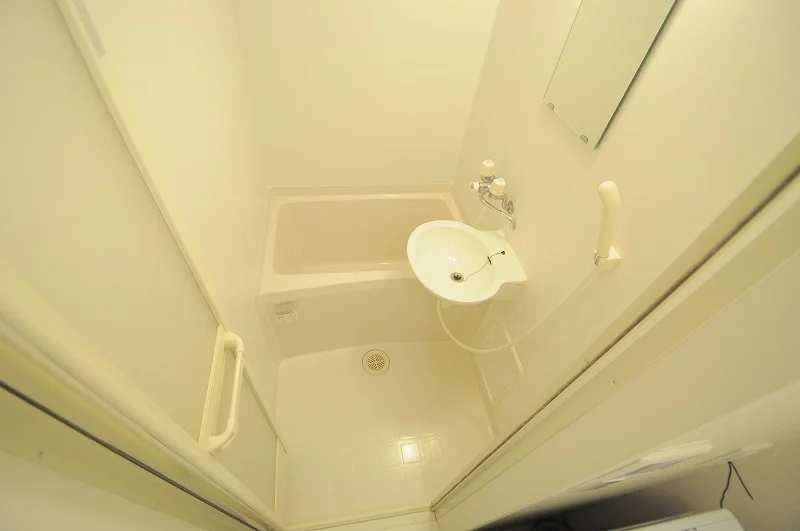 設備仕様は号室により異なる為、現況を優先致します。