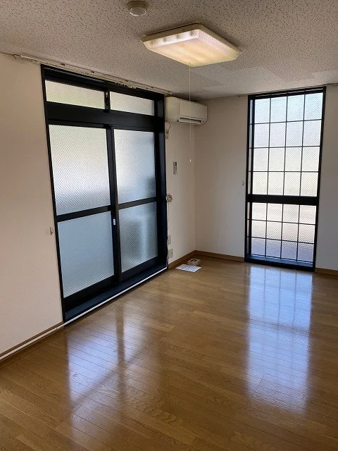 現状優先となります。