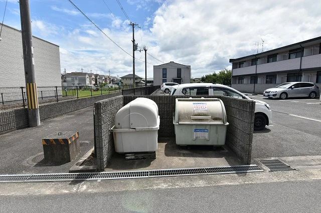 ゴミ置き場