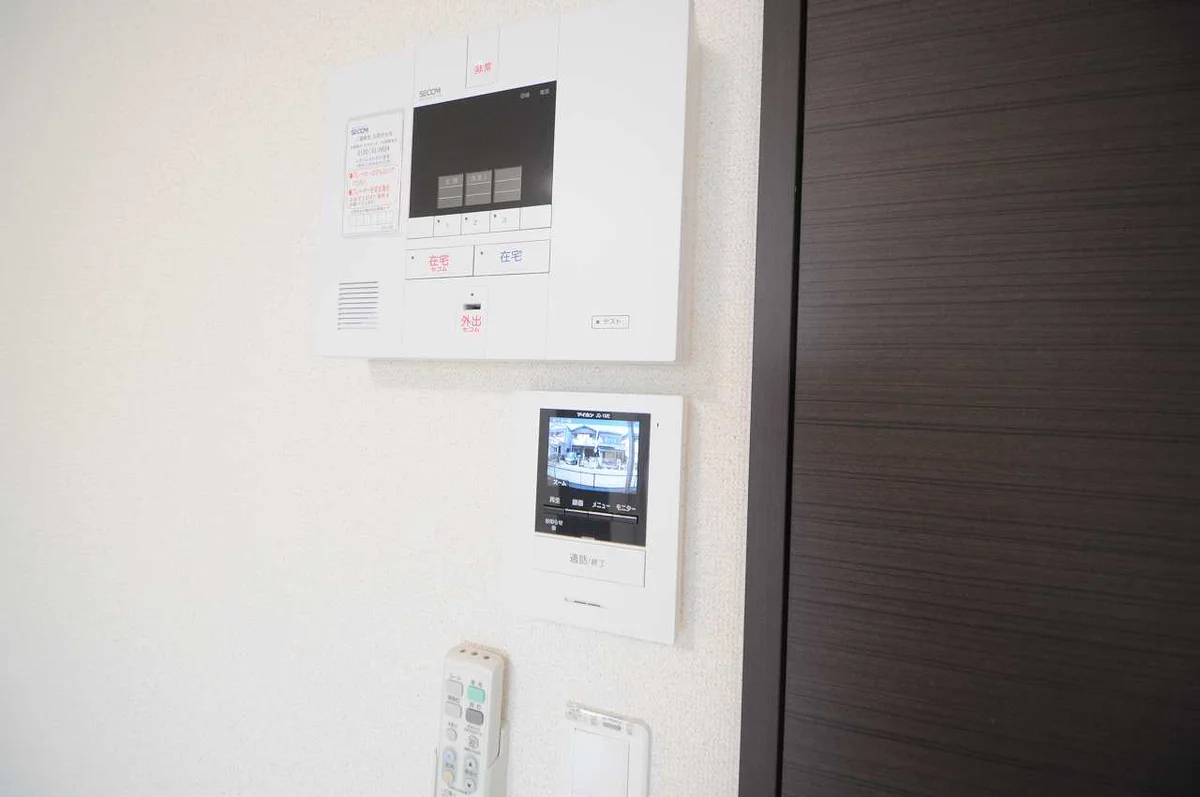 類似タイプ　SECOMセキュリティ無料　カラーモニターホン
