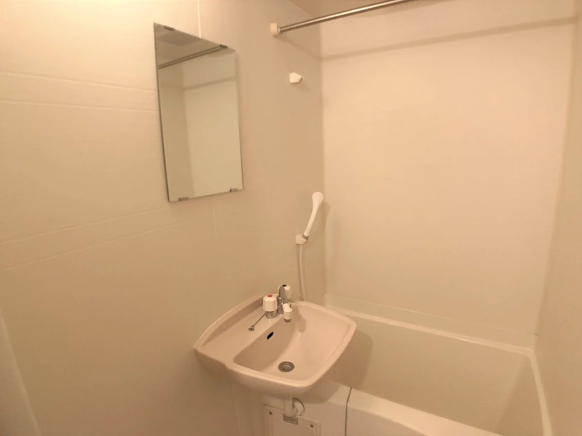 設備・仕様は号室により異なる為、現況を優先致します。