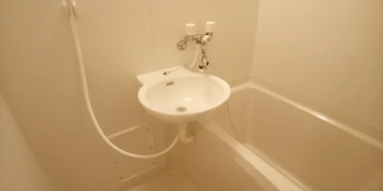 設備・使用は号室により異なる為、現況を優先いたします。