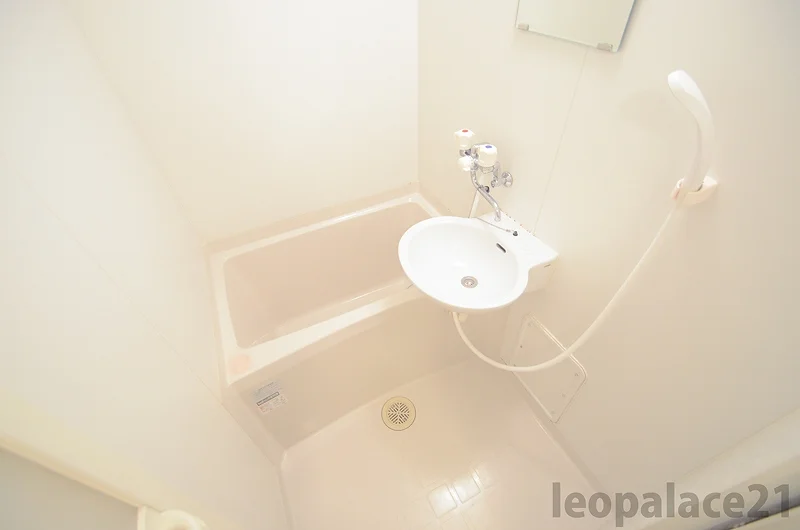 備品や設備仕様は号室等により異なります現地をご確認下さい。