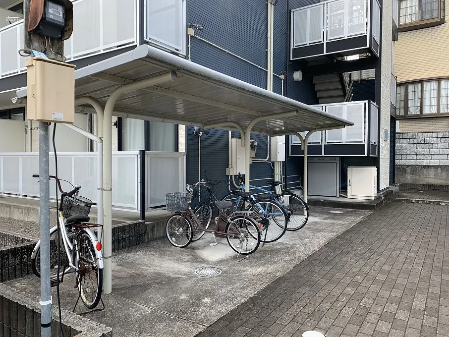 屋根付き駐輪場
