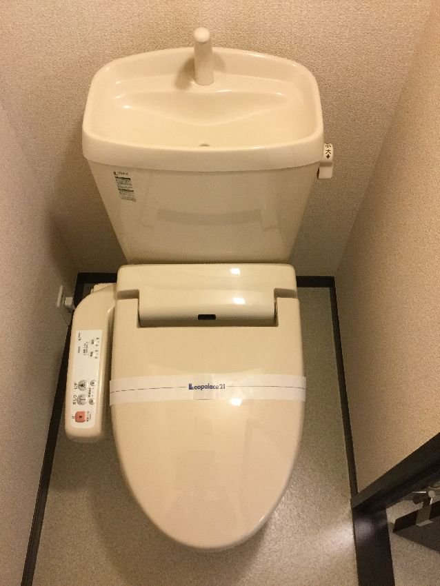 温水便座付
