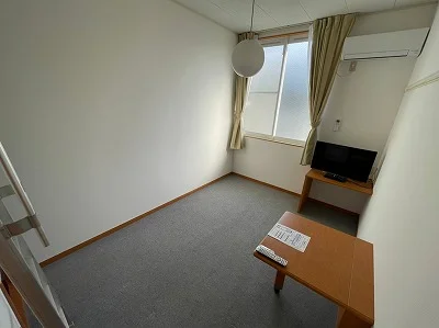 1階は絨毯仕様です。