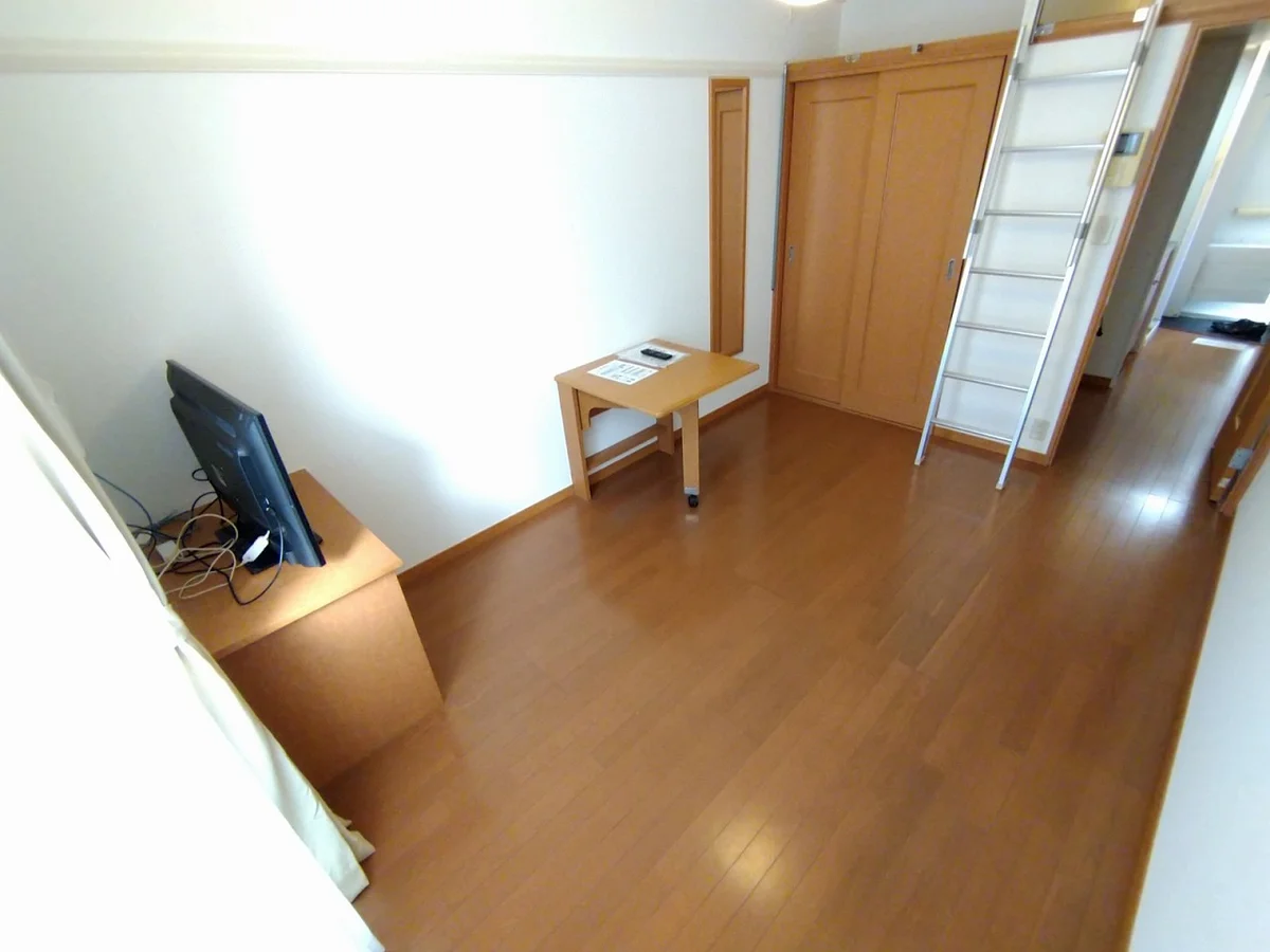 2階は絨毯仕様