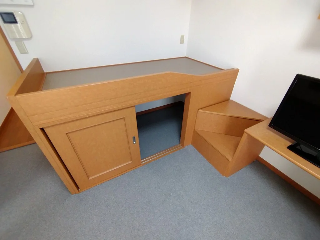 現状優先となります。