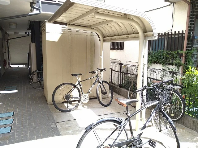駐輪場　原付＆自転車のみ駐輪可能