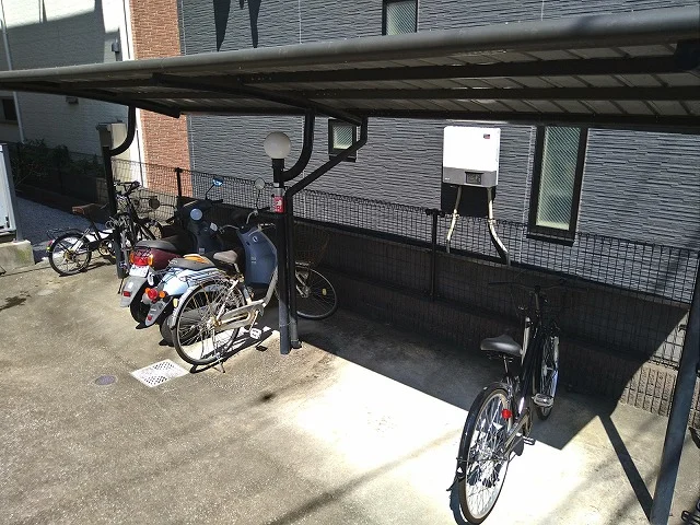 駐輪場　原付＆自転車のみ駐輪可能