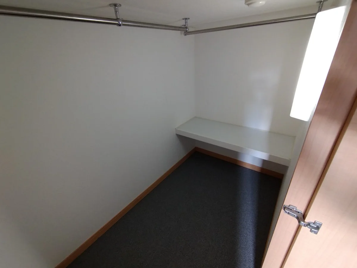 収納内照明付き