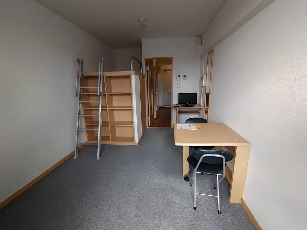 1階はクッションフロア仕様です。