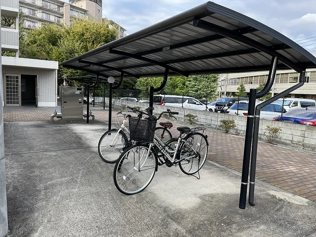 駐輪場　原付＆自転車のみ駐輪可能