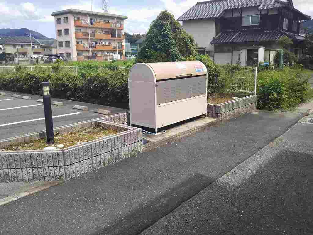 ゴミ置き場