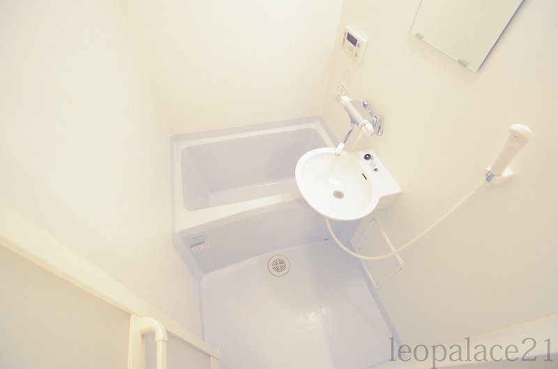 備品や設備仕様は号室等により異なります現地をご確認下さい。