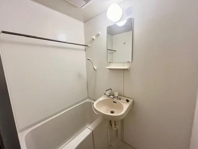 設備・使用は号室により異なる為、現状を優先いたします。