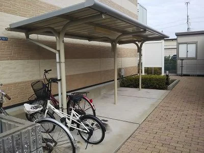自転車置き場は無料でご利用いただけます。