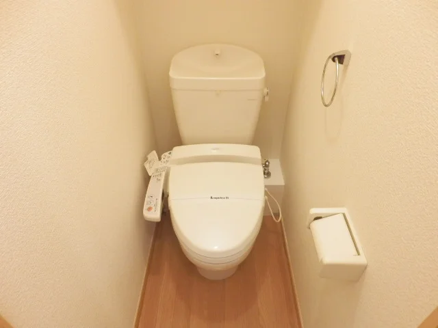 温水洗浄便座付きです！