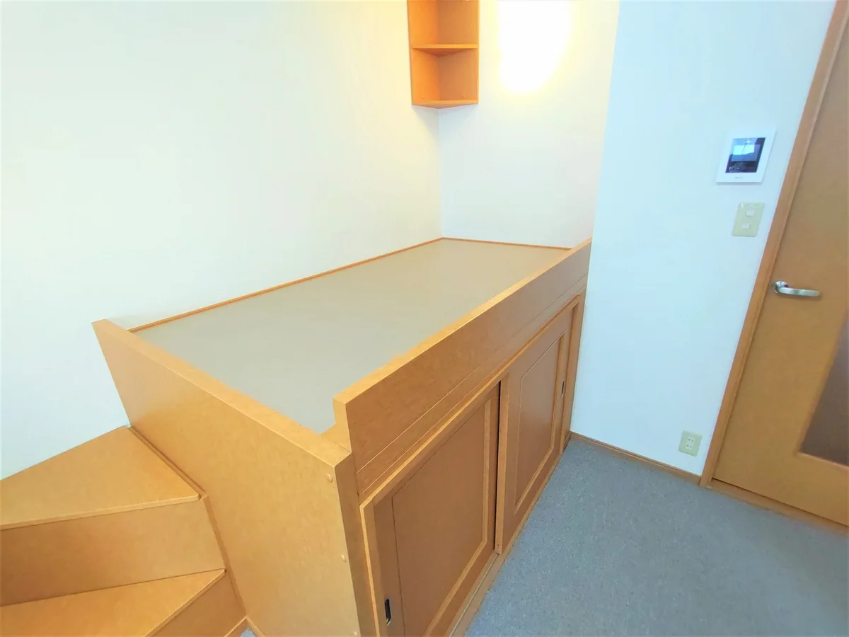 ベッド/設備・仕様は号室により異なる為、現況を優先致します。