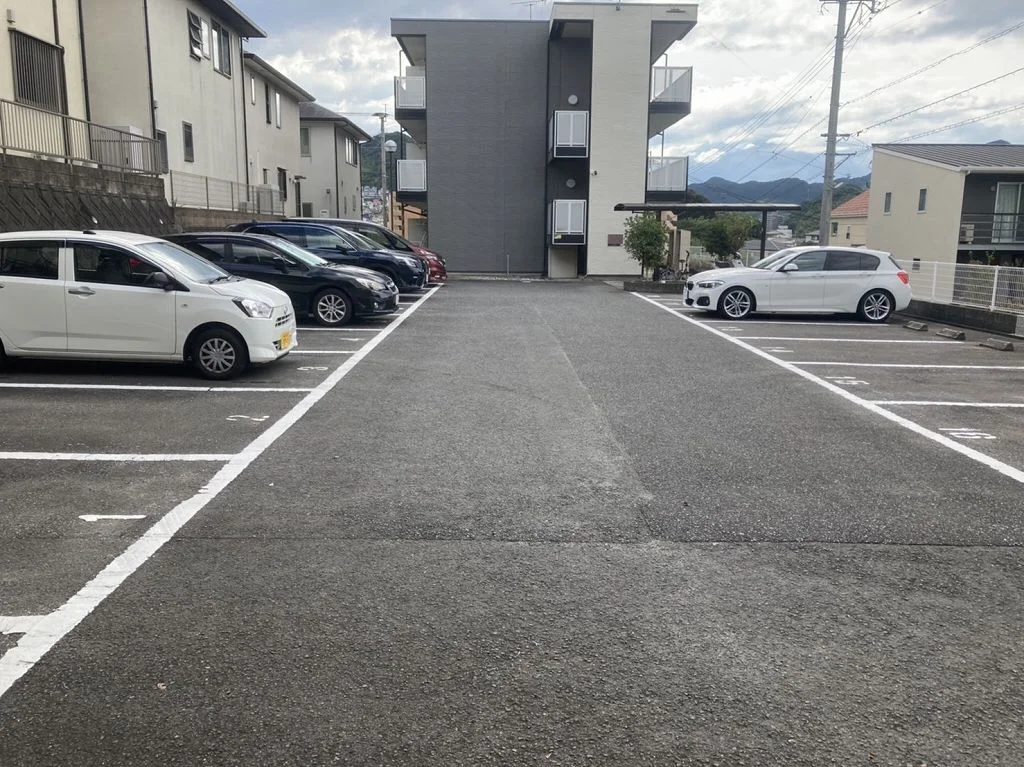 設備・仕様は号室により異なる為現況を優先致します。