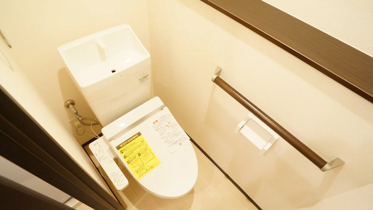 シャワートイレ設置すみのお部屋もございます♪