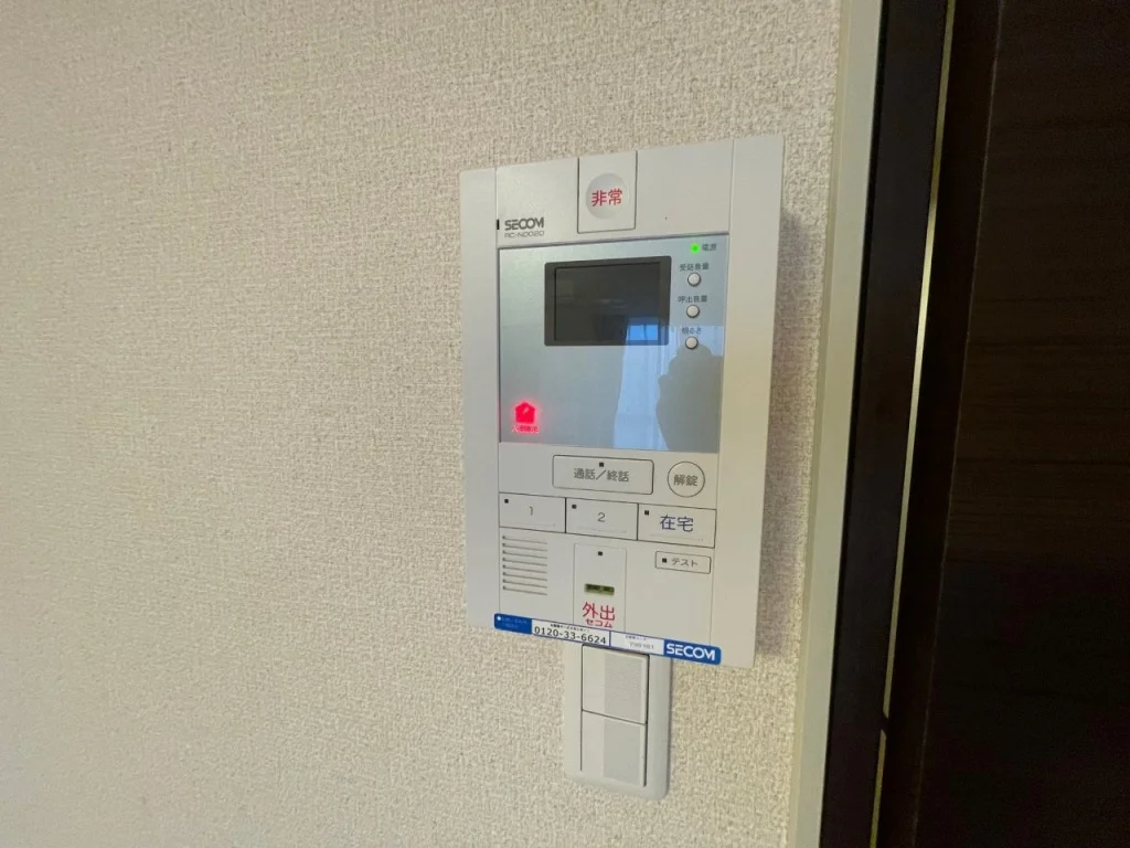 テレビモニター付きインターフォン（セコムはご利用できません）