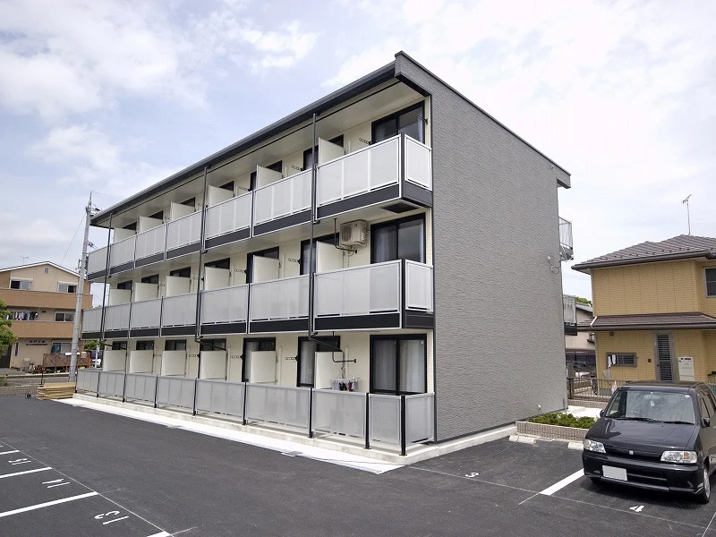 ローソン徒歩１分　バイパスまで車で２分☆