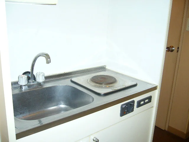 1口電気コンロ付キッチンです☆