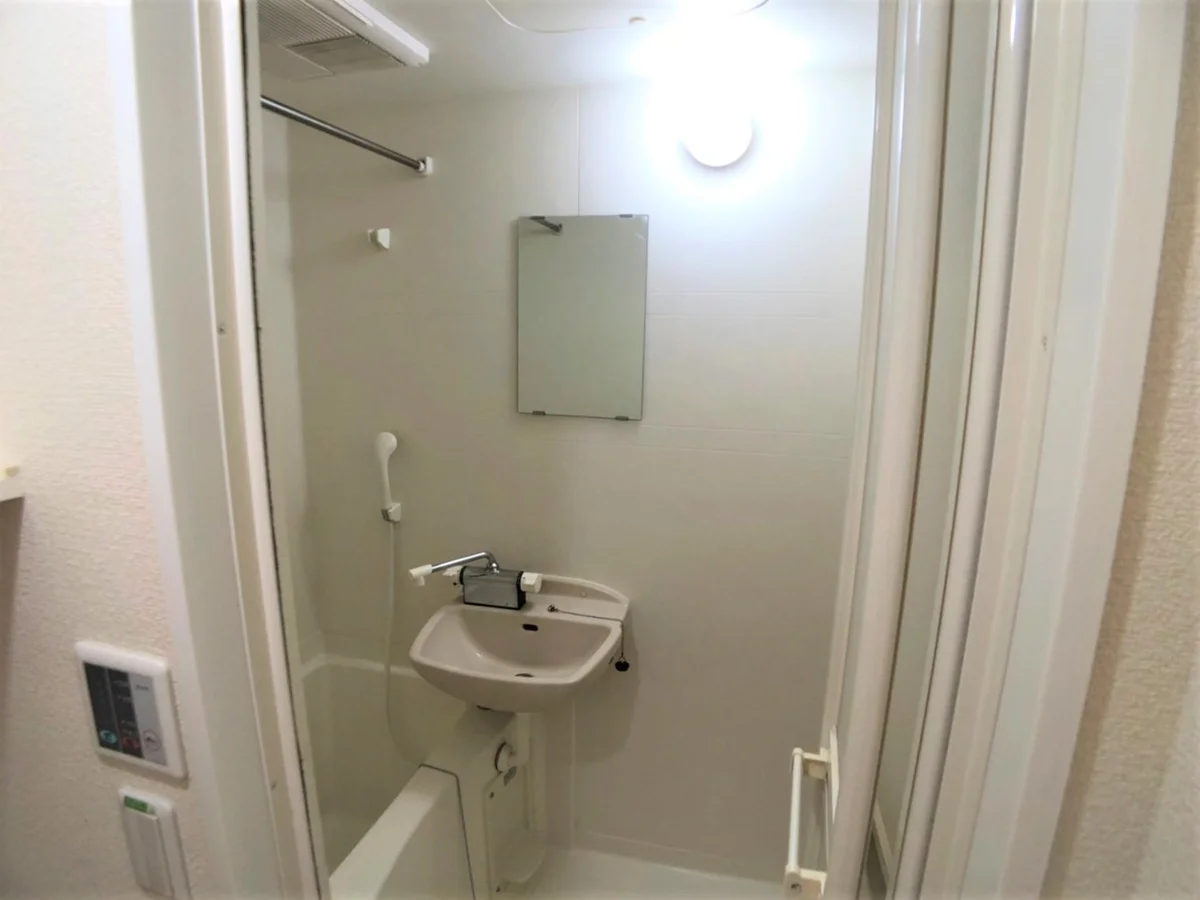 設備仕様は号室により異なる為、現況を優先とします。