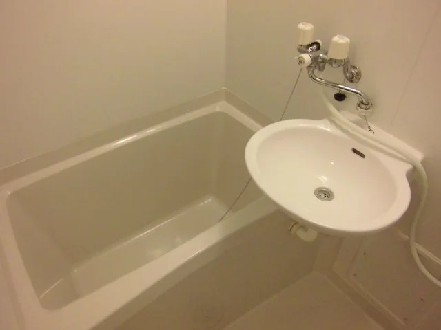 設備・使用は号室により異なる為、現況を優先致します。