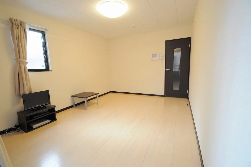 角部屋には小窓が1つ付きます。