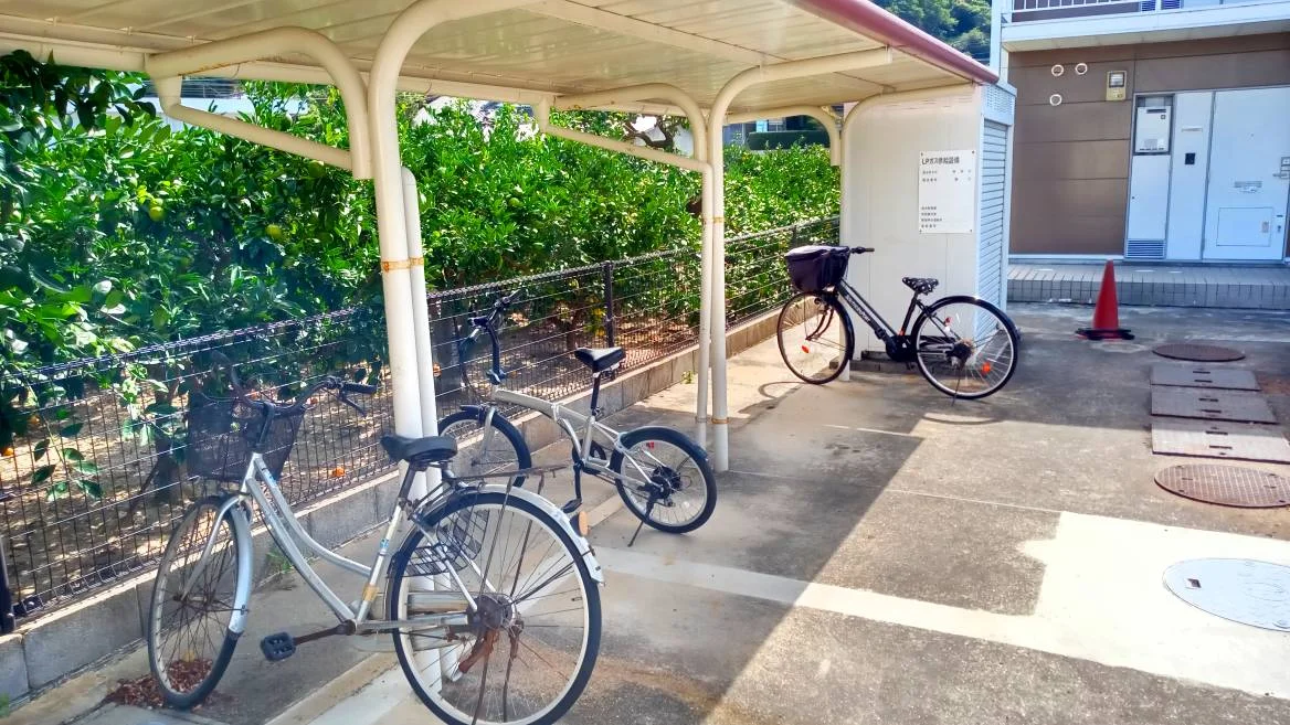 屋根付き駐輪場