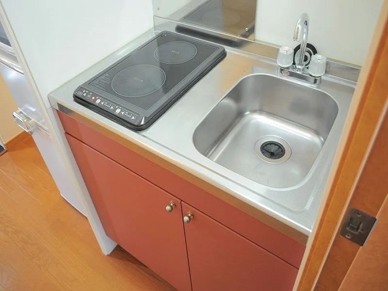 安心安全の電気コンロ、加熱力はばっちりのラジエントヒーター！