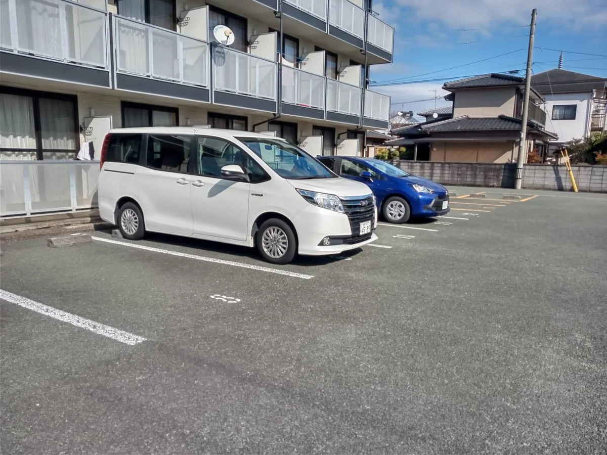 写真と現状が異なる場合は現状を優先します。