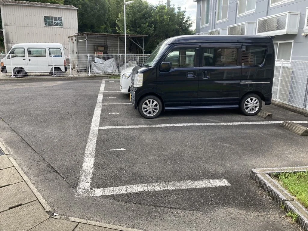 設備・仕様は号室により異なる為現況を優先致します。