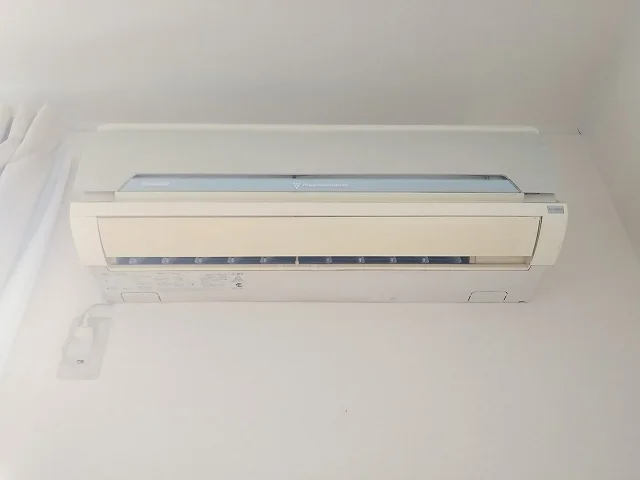 エアコン（メーカーが異なる場合が御座います)
