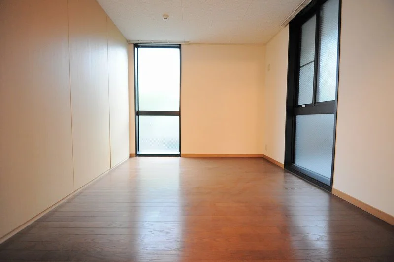 *号室により部屋の向きが異なります