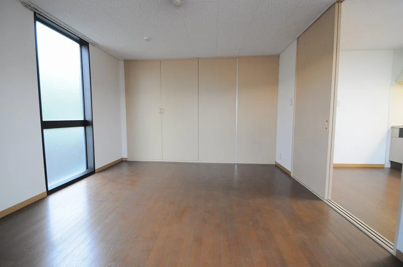 *号室により部屋の向きが異なります
