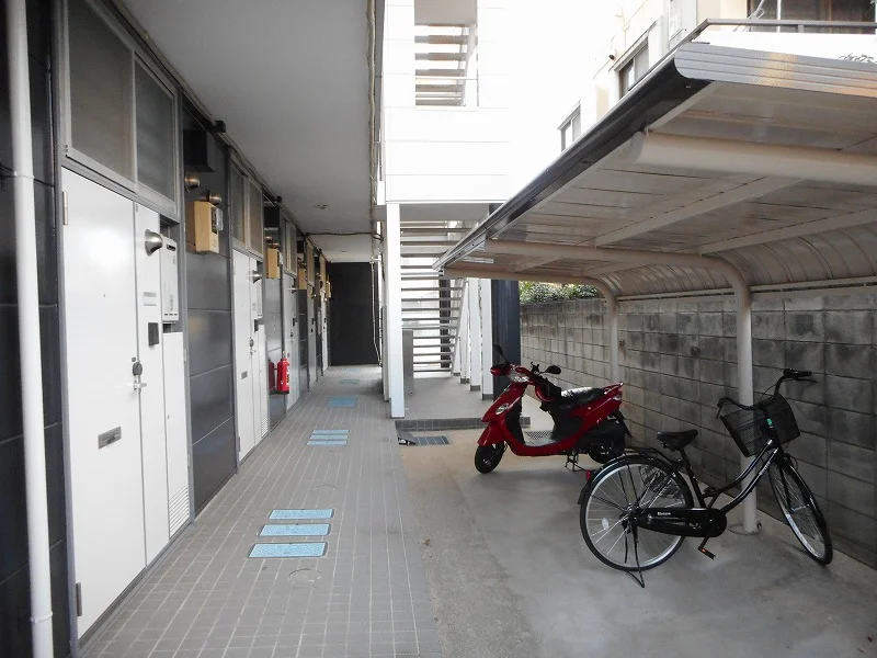 駐輪場　原付＆自転車のみ駐輪可能