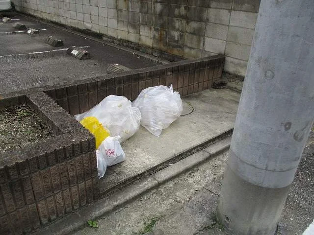 ゴミ置き場